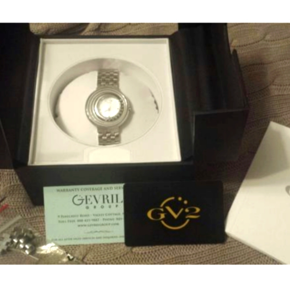 GV2 Gevril Vittorio Womens Diamond Swiss Quartz Stainless bracelet.